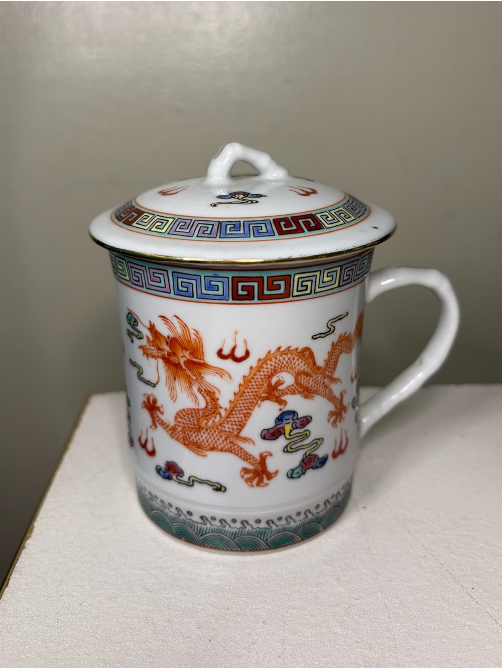 Vintage Chinese Dragon Porcelain Tea Mug Cup with Lid Orange Red Export 10oz